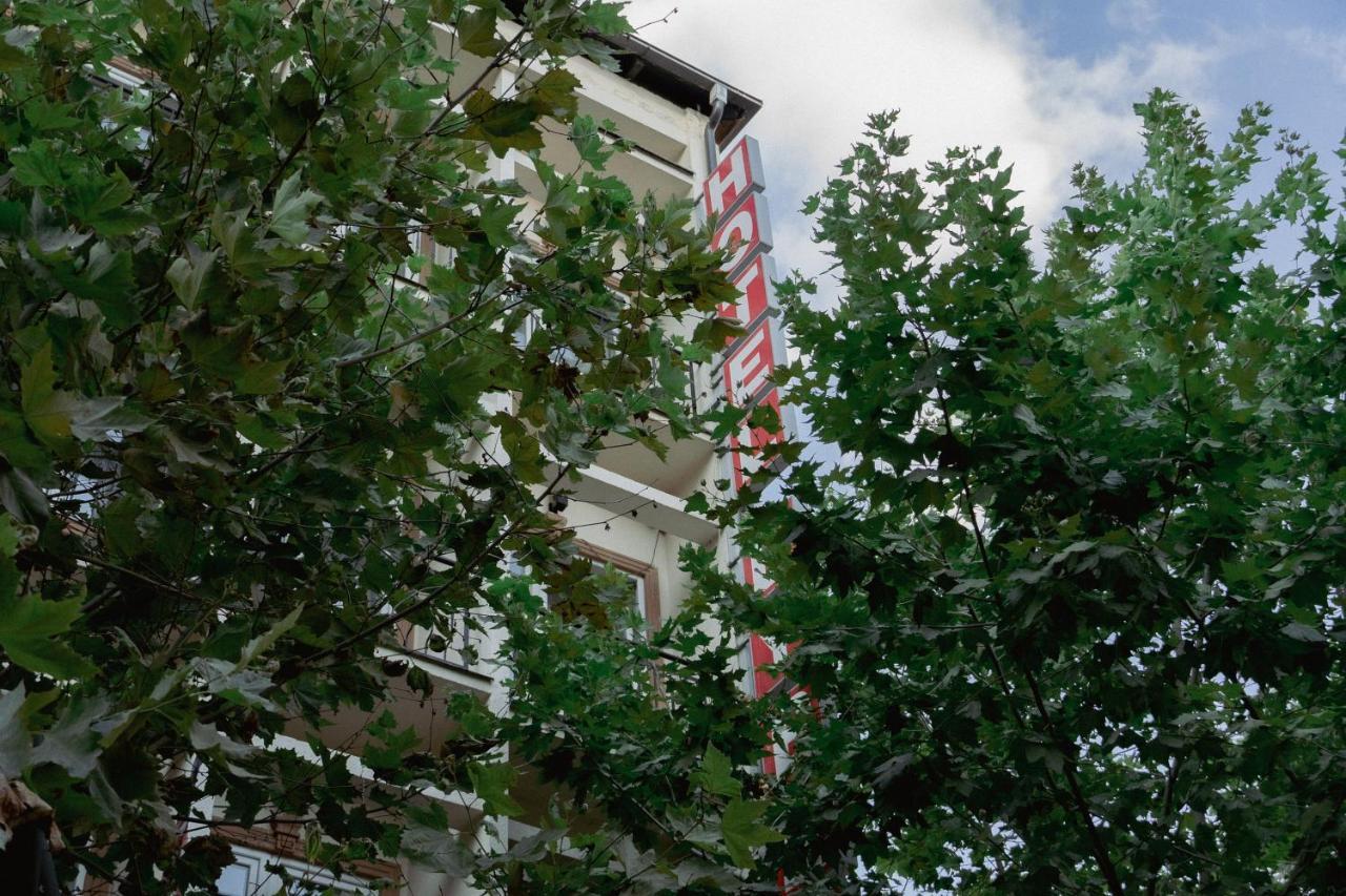Hotel Lybeten Ferizaj Dış mekan fotoğraf